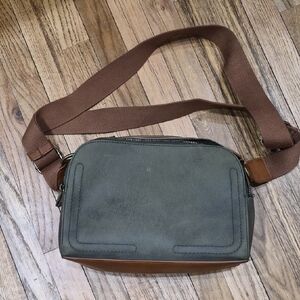 Universal Thread Green and Brown Belt Bag